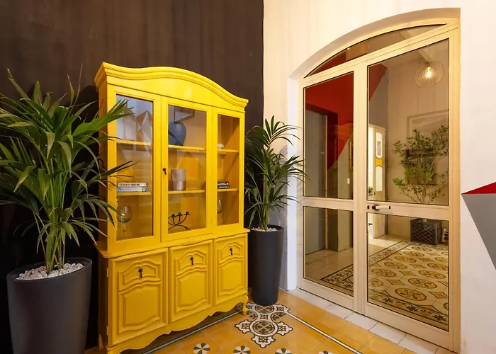 Quiet Double, Twin Or Triple With Private Bathroom, Not Ensuite Pensión 4*